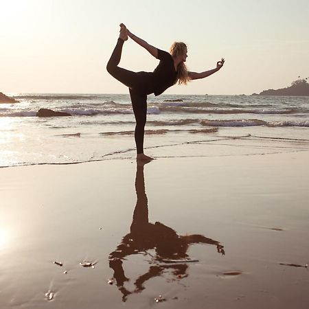 Kranti Yoga Tradition - Beach Resort Patnem Beach Exteriör bild
