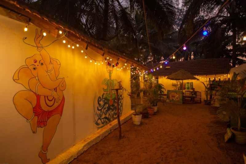 Kranti Yoga Tradition - Beach Resort Patnem Beach Exteriör bild