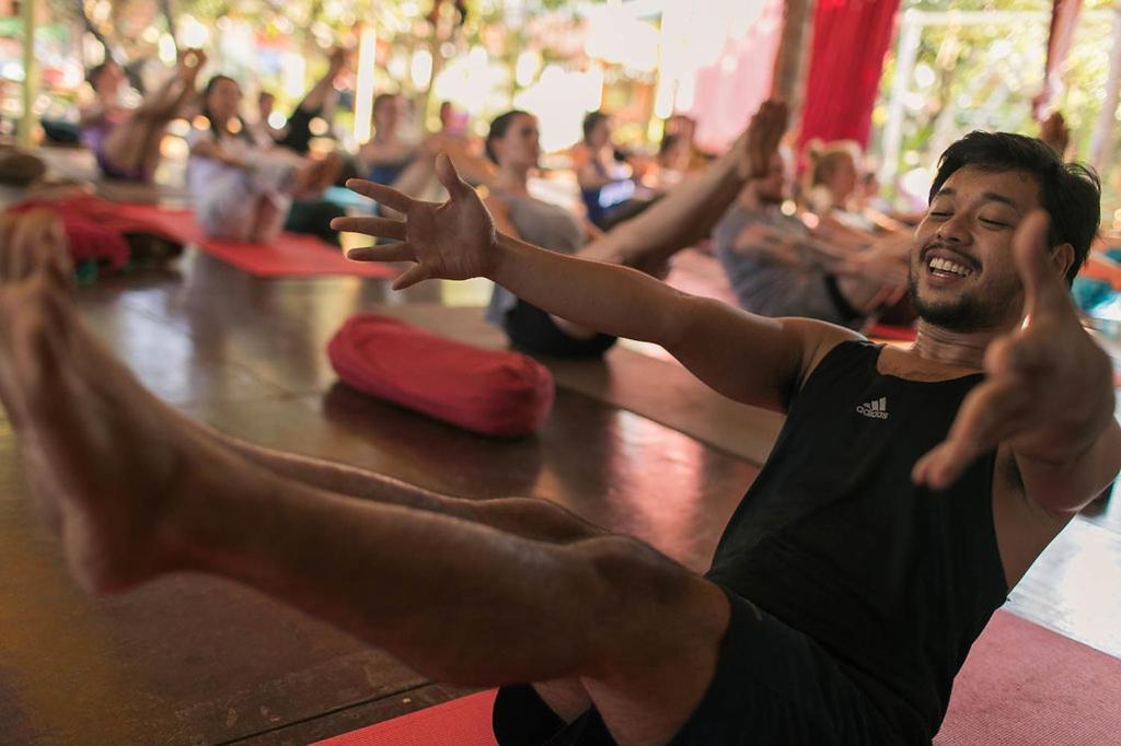 Kranti Yoga Tradition - Beach Resort Patnem Beach Exteriör bild